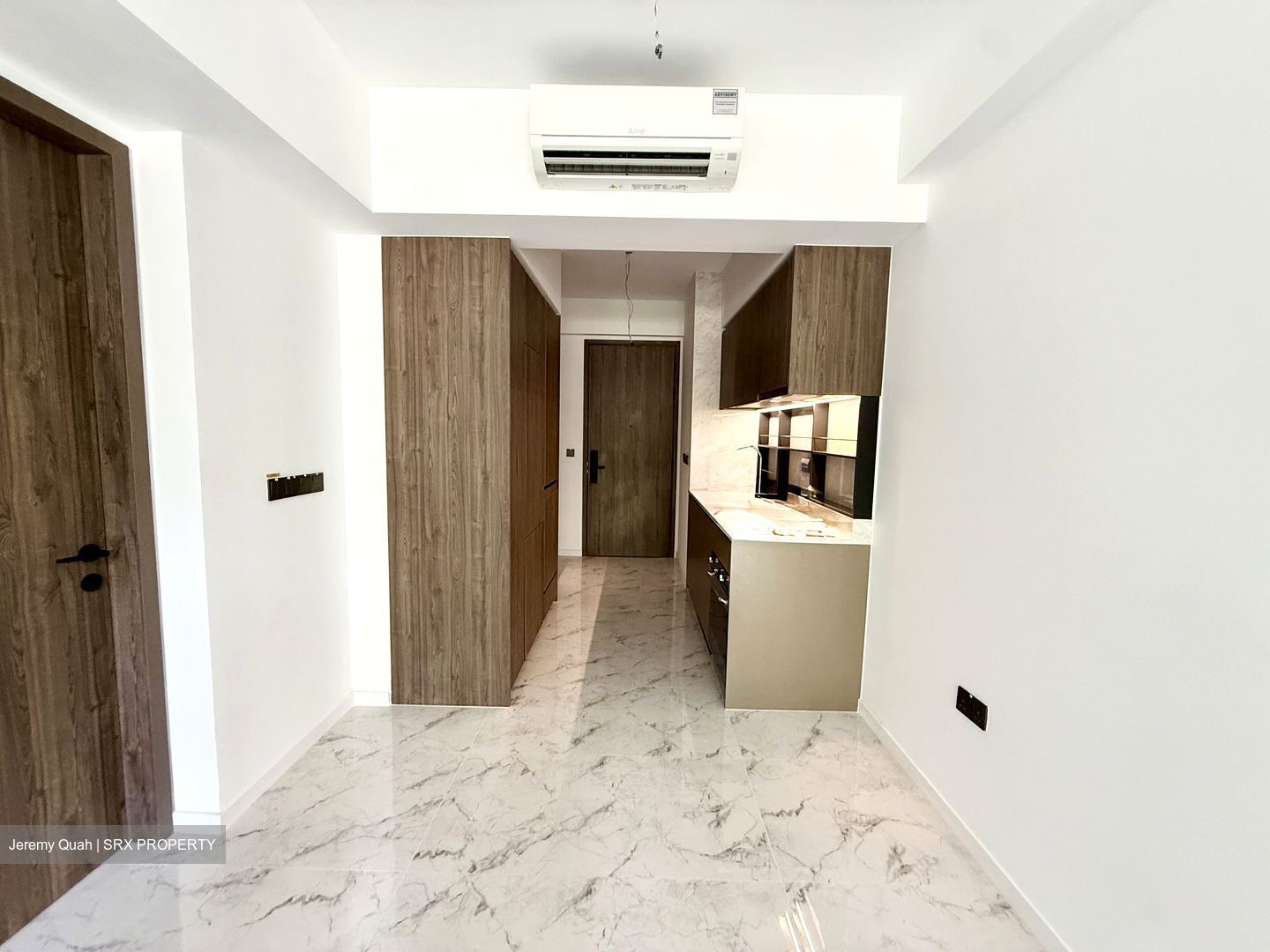 Sceneca Residence (D16), Apartment #581137011